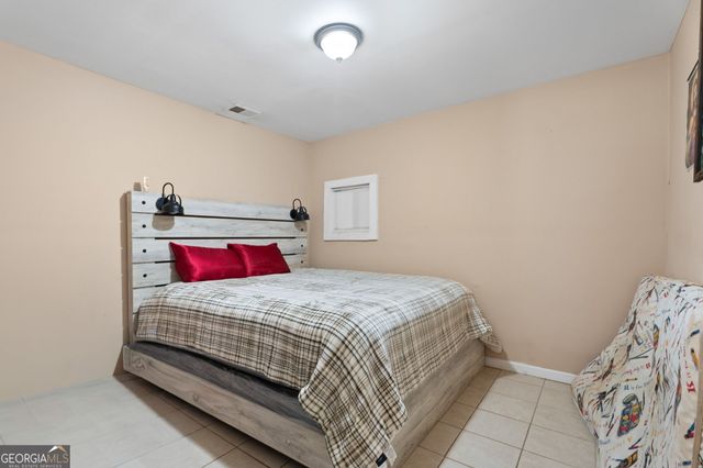 123 South Avenue, Jonesboro, GA 30236