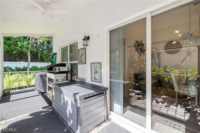 2305 Summersweet DR, Alva, FL 33920