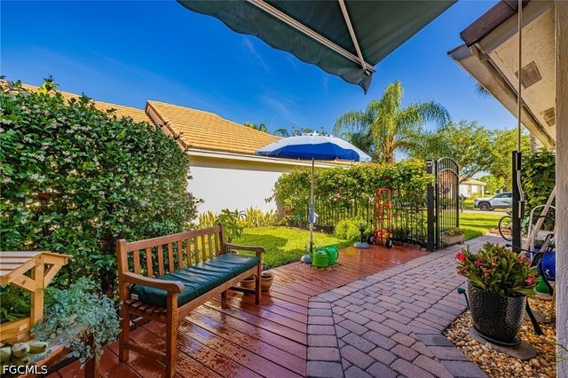 2305 Summersweet DR, Alva, FL 33920