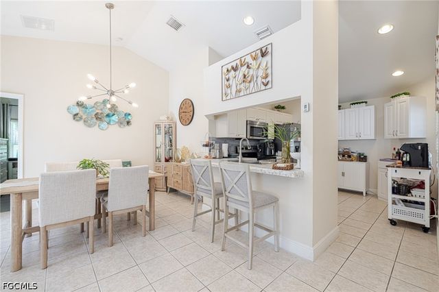 2305 Summersweet DR, Alva, FL 33920