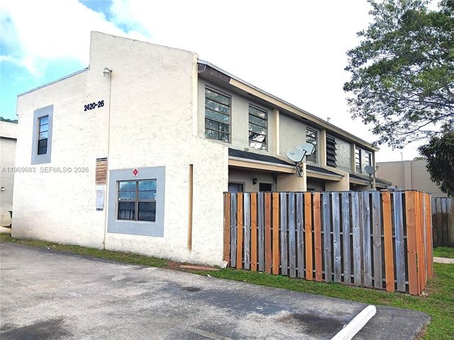 2424 NW 52nd Ave 2424, Lauderhill, FL 33313