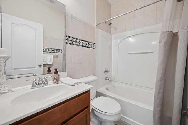 8099 Over Par Court, Burlington, KY 41005