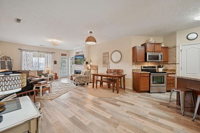 8099 Over Par Court, Burlington, KY 41005