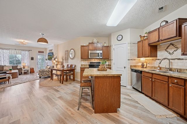 8099 Over Par Court, Burlington, KY 41005