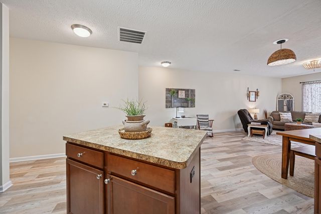 8099 Over Par Court, Burlington, KY 41005