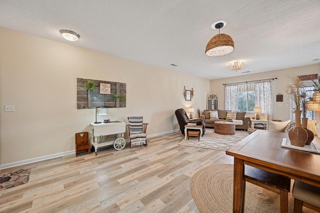 8099 Over Par Court, Burlington, KY 41005