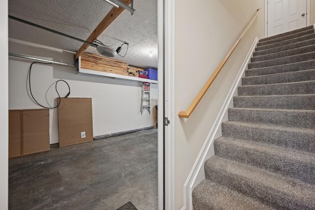 8099 Over Par Court, Burlington, KY 41005