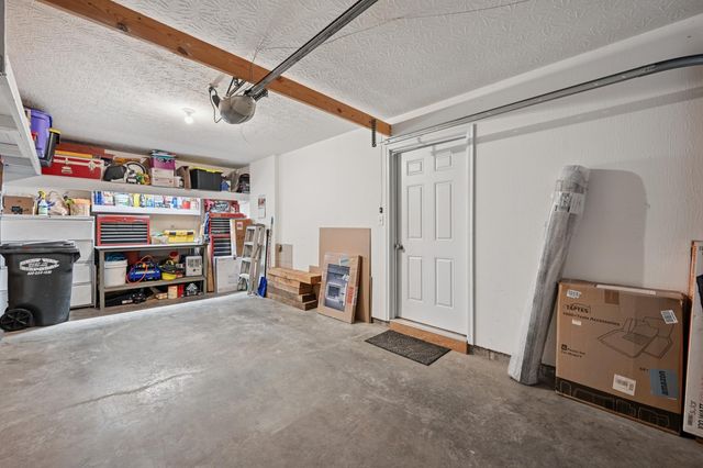 8099 Over Par Court, Burlington, KY 41005