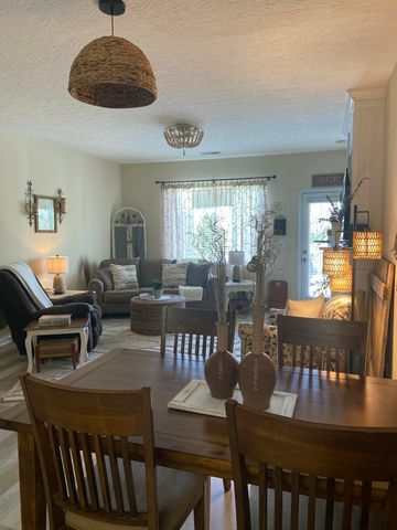 8099 Over Par Court, Burlington, KY 41005