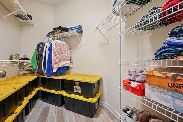 8099 Over Par Court, Burlington, KY 41005