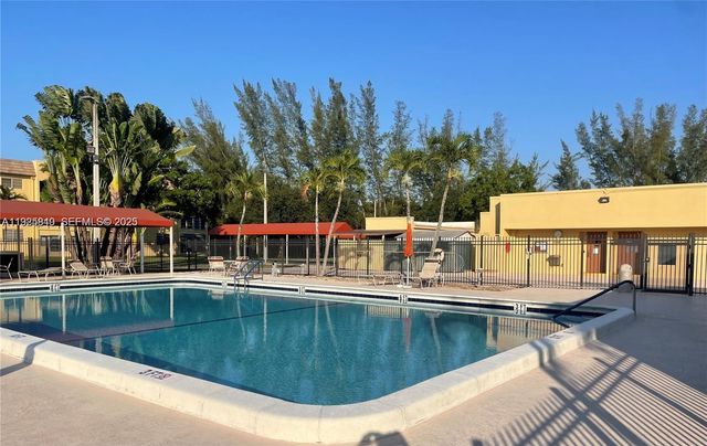 5961 NW 61st Ave 208, Tamarac, FL 33319