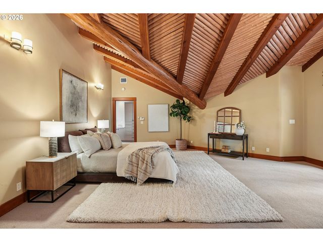 465 Nw ROYAL Blvd, Portland, OR 97210