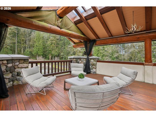465 Nw ROYAL Blvd, Portland, OR 97210