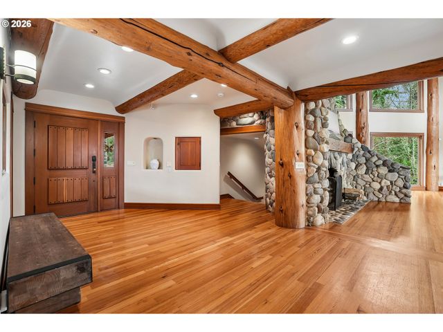 465 Nw ROYAL Blvd, Portland, OR 97210