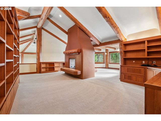 465 Nw ROYAL Blvd, Portland, OR 97210