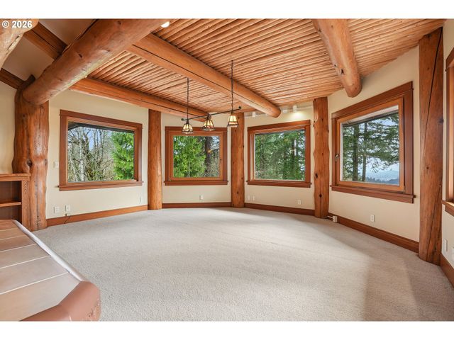 465 Nw ROYAL Blvd, Portland, OR 97210