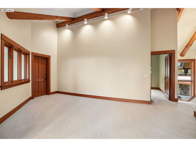 465 Nw ROYAL Blvd, Portland, OR 97210