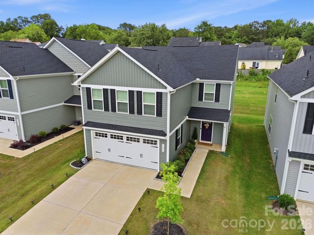 1621 Gutter Branch Drive, Charlotte, NC 28216