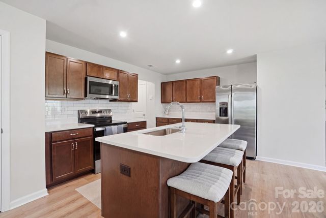 1621 Gutter Branch Drive, Charlotte, NC 28216