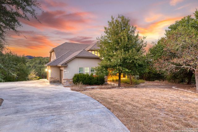 755 Panorama Point, Canyon Lake, TX 78133