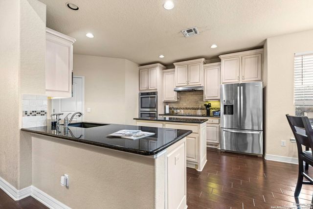 755 Panorama Point, Canyon Lake, TX 78133