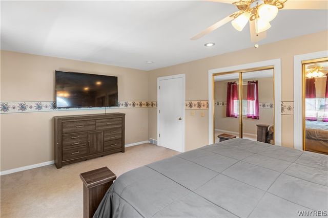 117 Emerald Drive, West Seneca, NY 14224