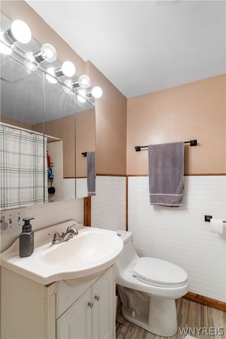 117 Emerald Drive, West Seneca, NY 14224