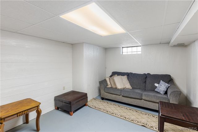 117 Emerald Drive, West Seneca, NY 14224