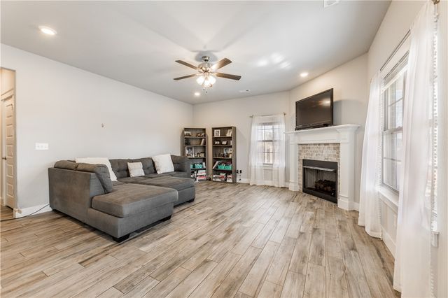 2201 Aspen, Siloam Springs, AR 72761