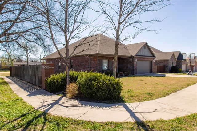 2201 Aspen, Siloam Springs, AR 72761