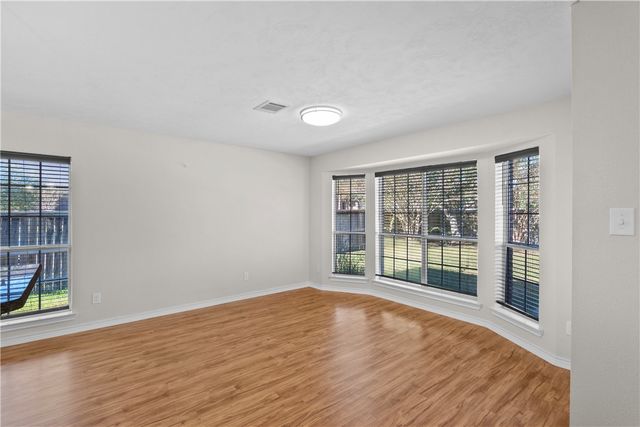 901 Barchetta Drive, College Station, TX 77845