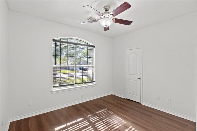 901 Barchetta Drive, College Station, TX 77845