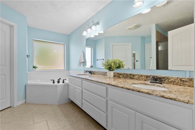 901 Barchetta Drive, College Station, TX 77845