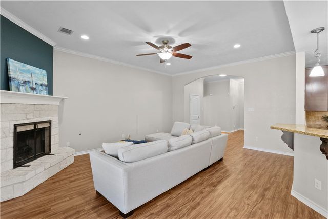 901 Barchetta Drive, College Station, TX 77845