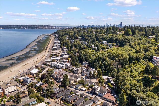 2456 55th Avenue SW, Seattle, WA 98116