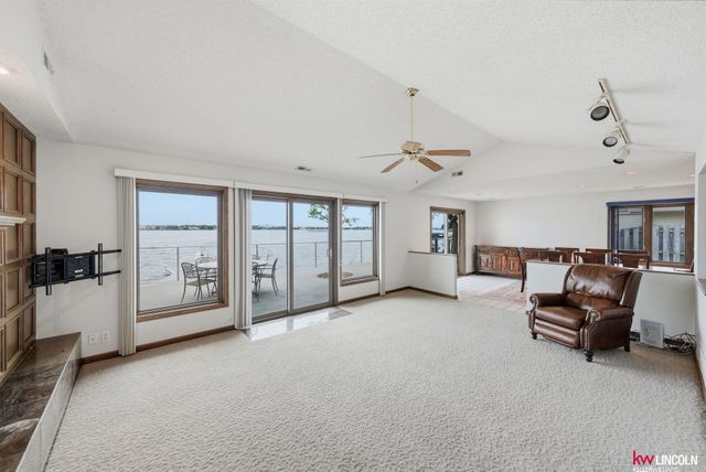 1910 Surfside Drive, Lincoln, NE 68528