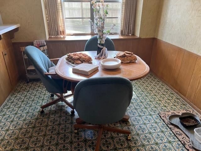 8639 Cedarbrake Drive, Spring Valley Village, TX 77055