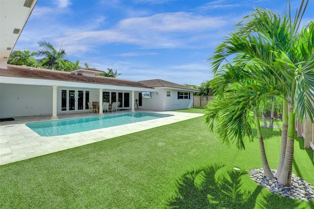 2608 NE 35th St, Fort Lauderdale, FL 33306