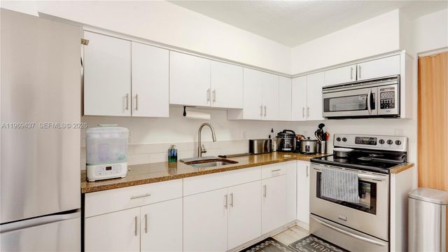 7070 SW 26th Ct, Miramar, FL 33023