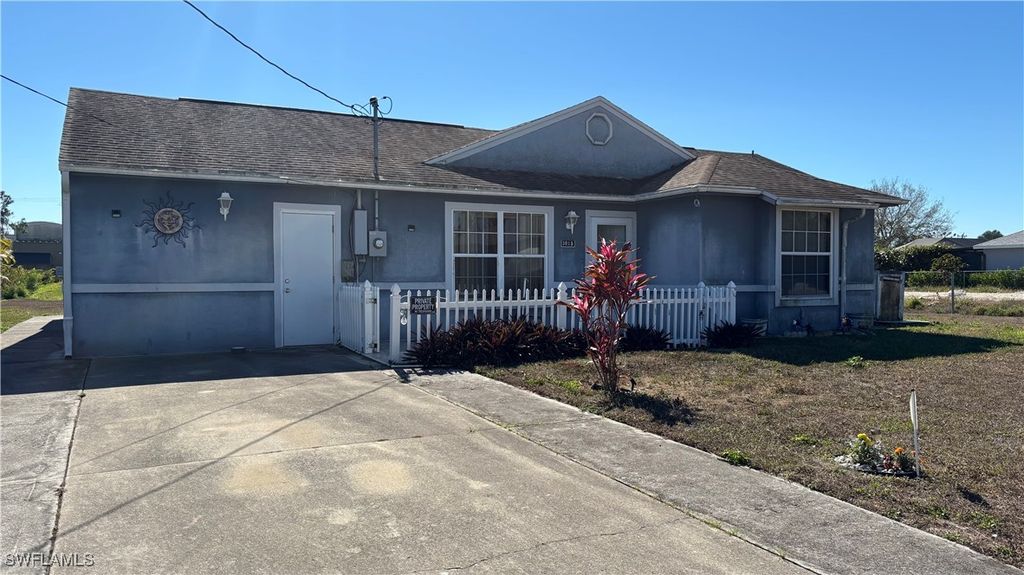 3015 6th ST W, Lehigh Acres, FL 33971