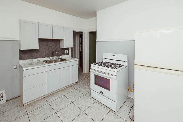 2169 N 55th STREET, Milwaukee, WI 53208