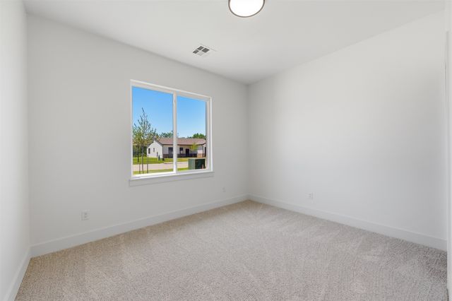 508 E Elmwood St, Park City, KS 67147