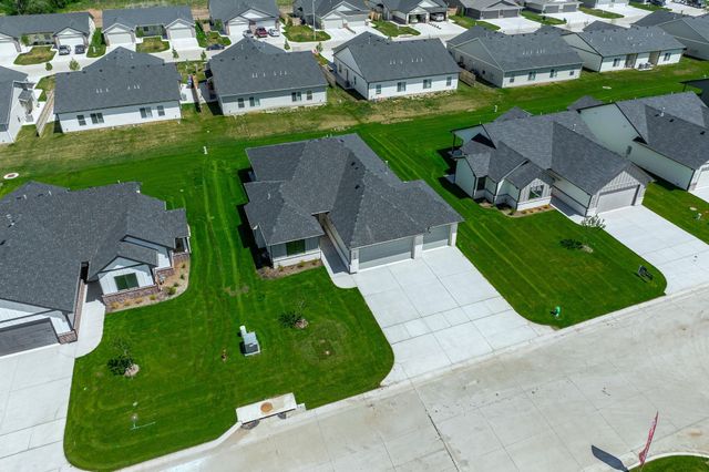 508 E Elmwood St, Park City, KS 67147