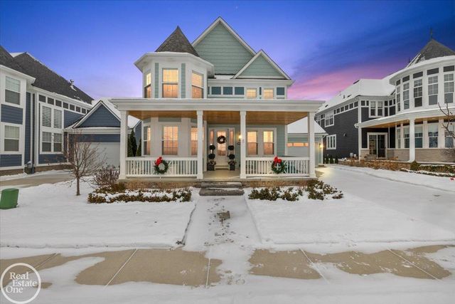 54568 Ann Drive, Macomb Twp, MI 48042