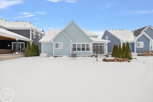 54568 Ann Drive, Macomb Twp, MI 48042