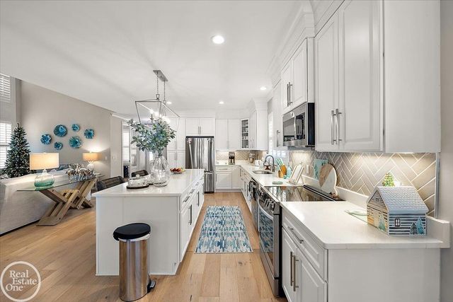 54568 Ann Drive, Macomb Twp, MI 48042