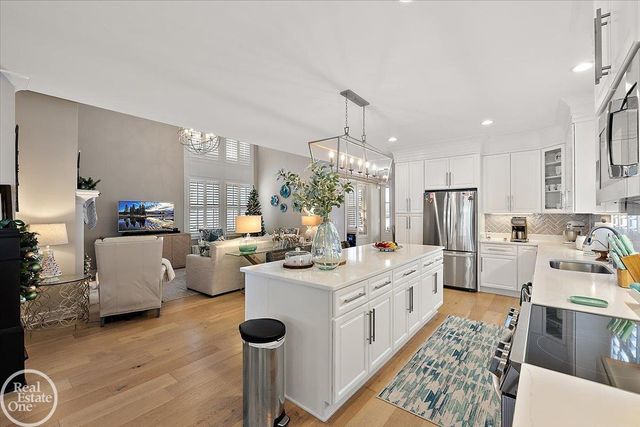 54568 Ann Drive, Macomb Twp, MI 48042