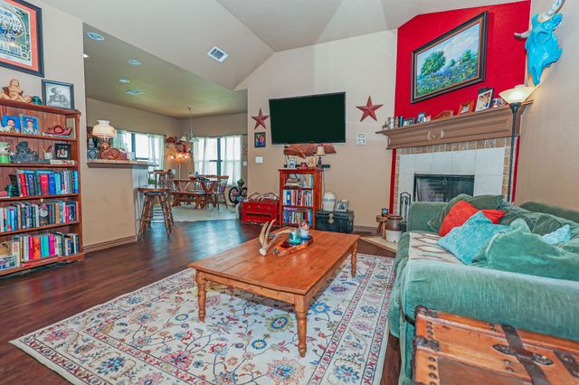 4109 Seminole Trail, Granbury, TX 76048