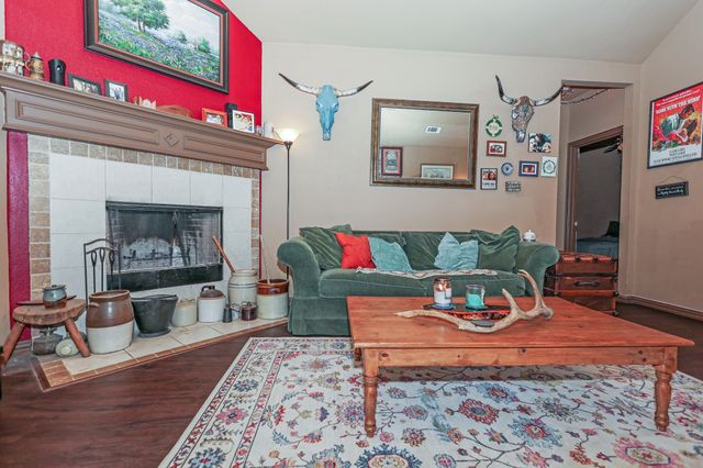 4109 Seminole Trail, Granbury, TX 76048