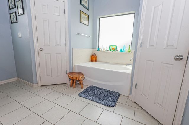 4109 Seminole Trail, Granbury, TX 76048